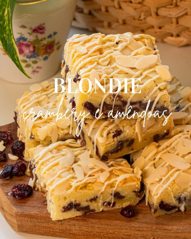 Brownie sabor Blondie Cranberry e Amêndoas